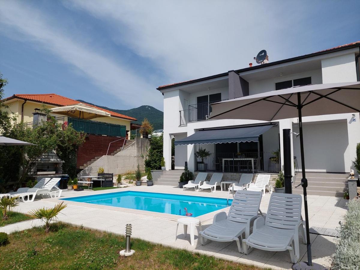 Villa Madlen Icici Exterior foto