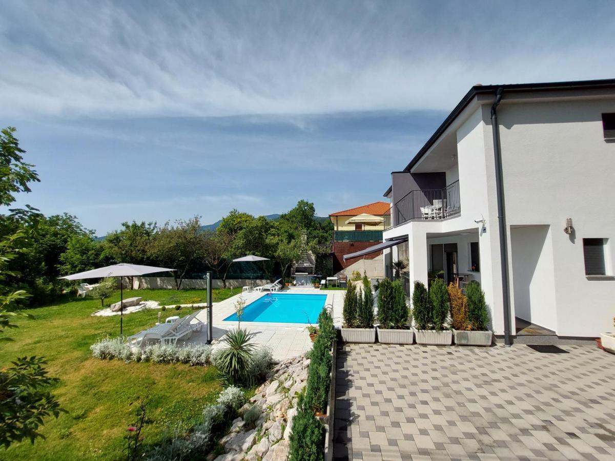 Villa Madlen Icici Exterior foto