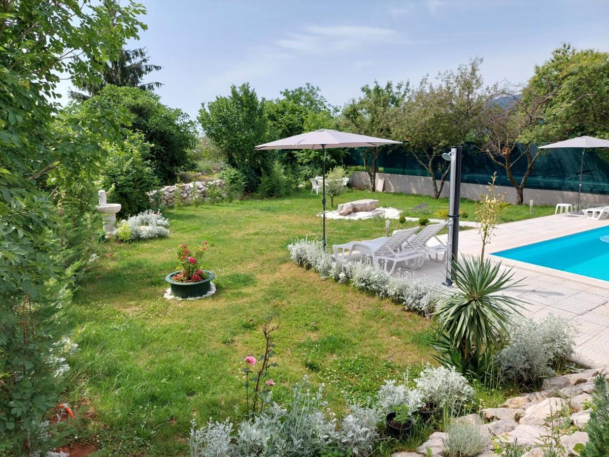 Villa Madlen Icici Exterior foto
