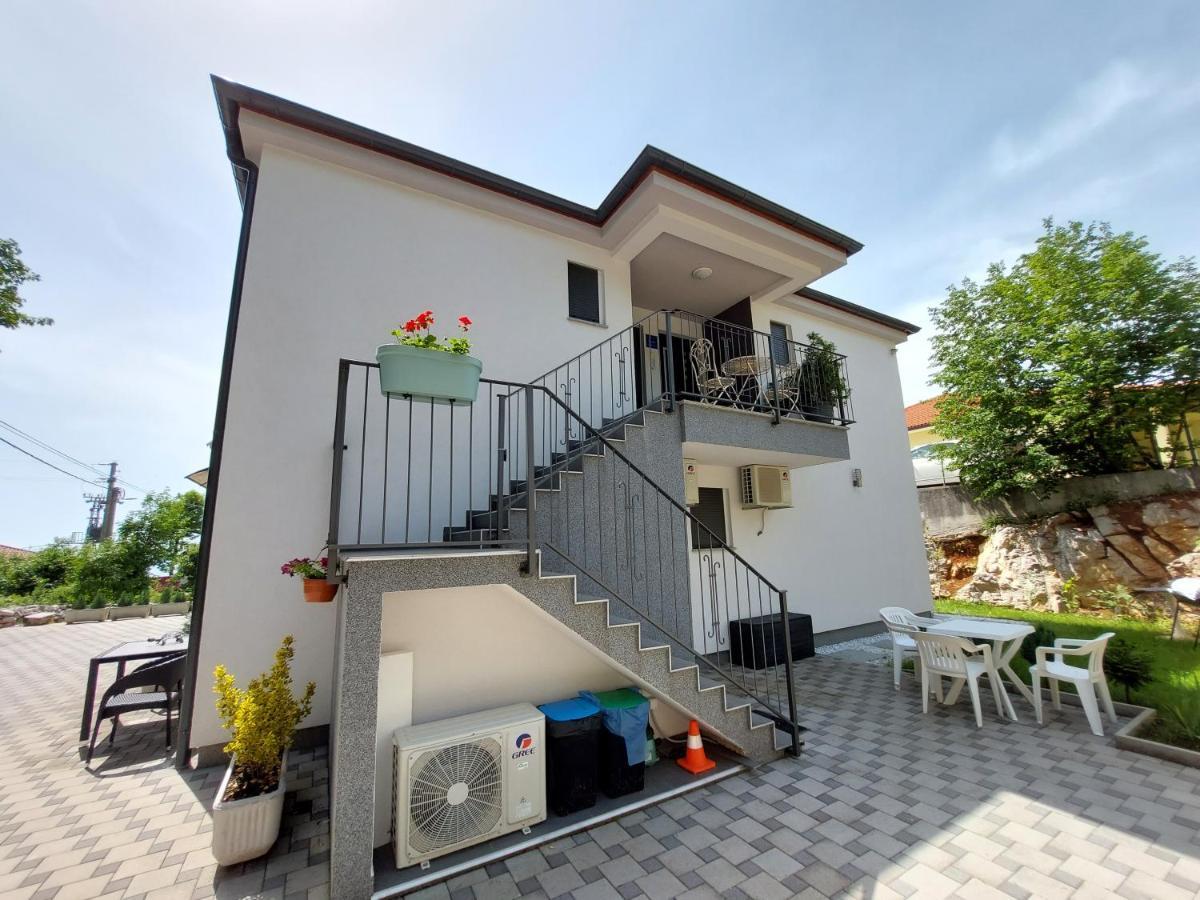 Villa Madlen Icici Exterior foto